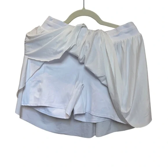 Senita Catalina Skort – White – Size Medium - Picture 2 of 4